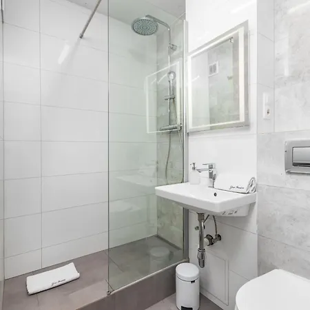 Apartment 3 Bedroom Panska With Ac By Your Freedom *